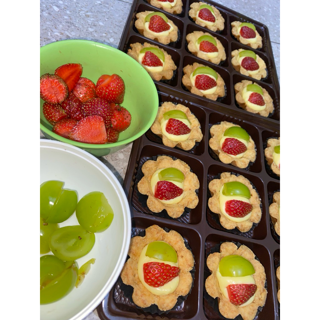 Pie Buah 1  Box isi 9