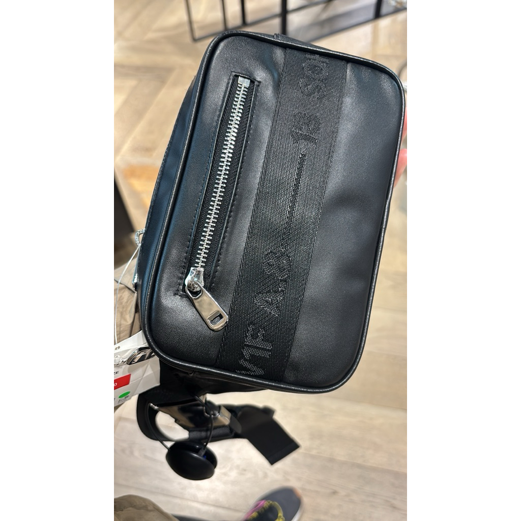 tas waist bag Original store chest bag HnM tas pria HnM