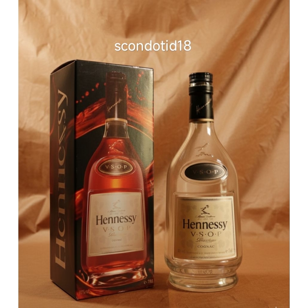 HENNESSY - BOTOL SECOND BOTOL KOSONG(700ML)