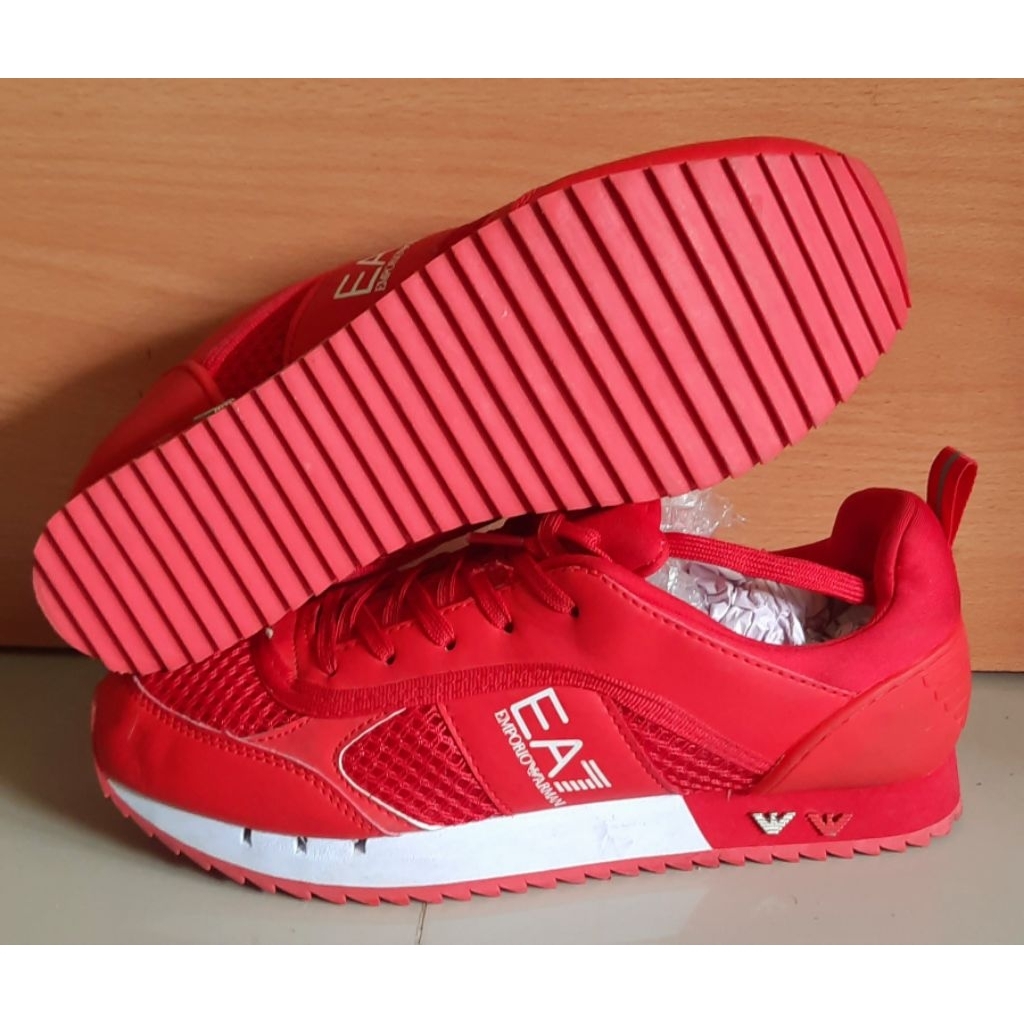 Sepatu Emporio Armani 42