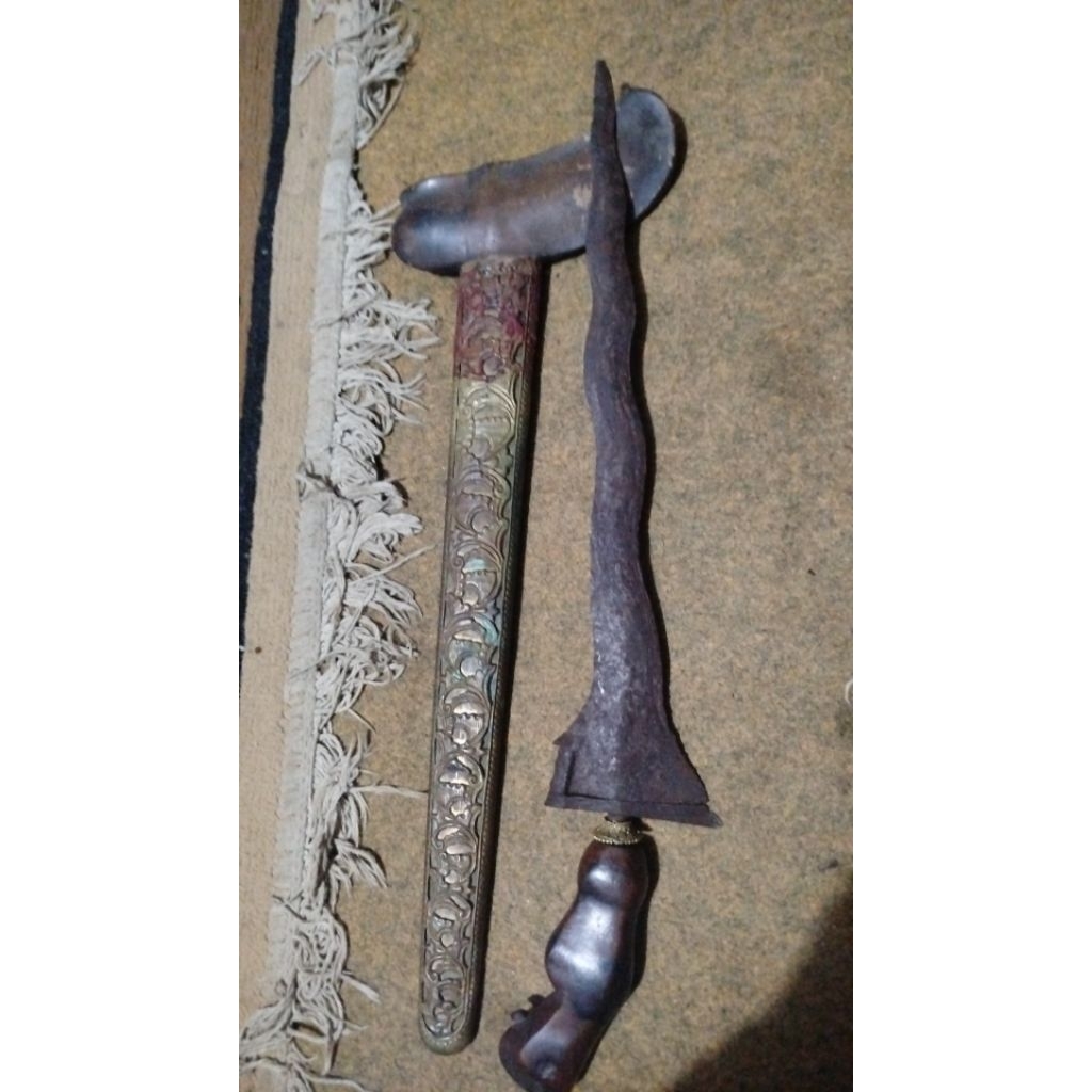 Keris segaluh lokasian