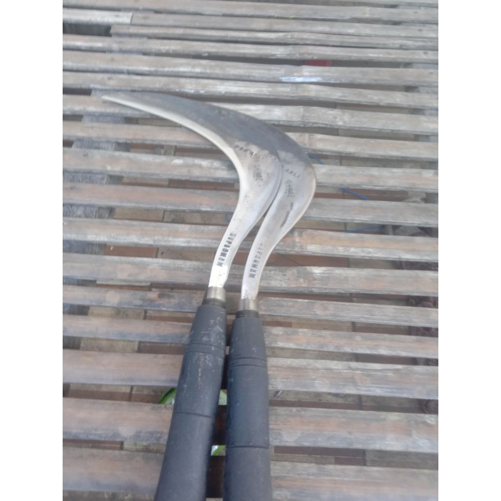 Arit / Arit Rumput / Arit Rumput Baja Pet