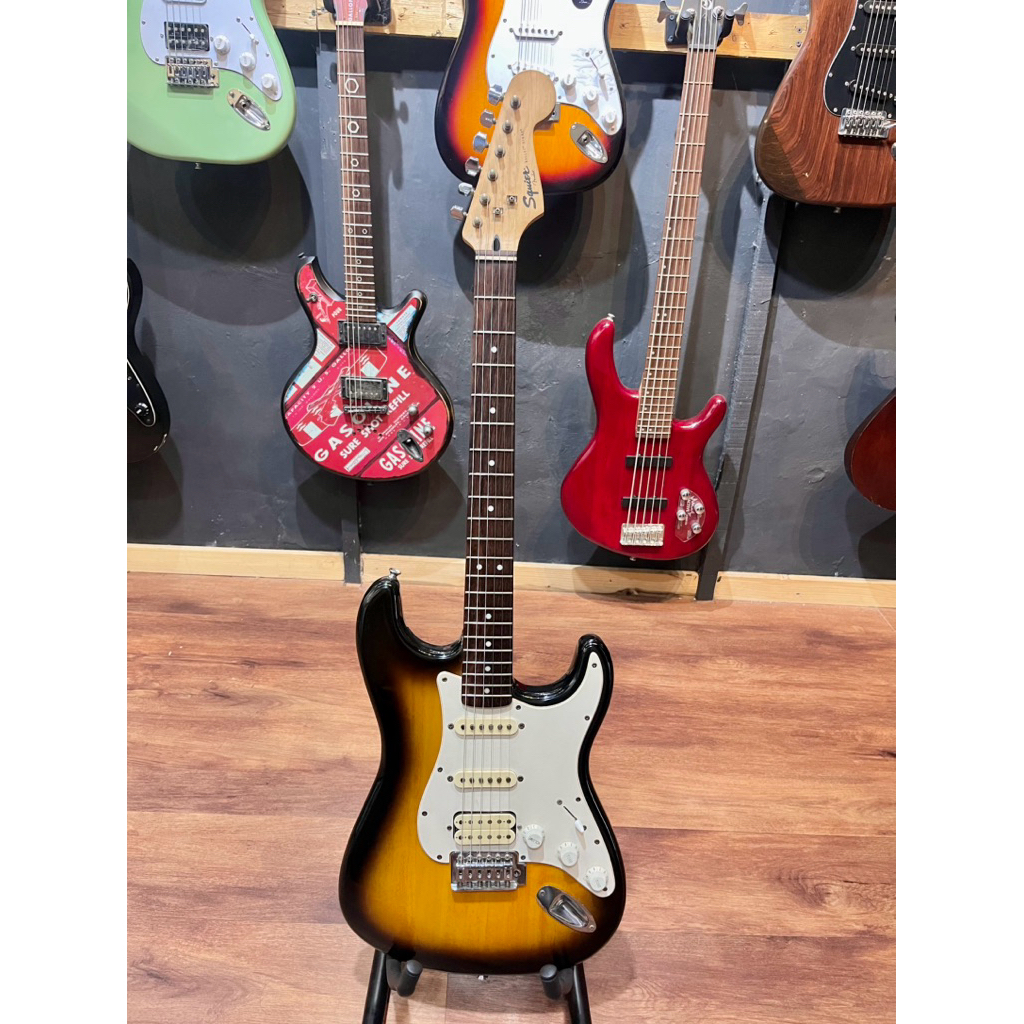 Squier Bullet Stratocaster Sunburst