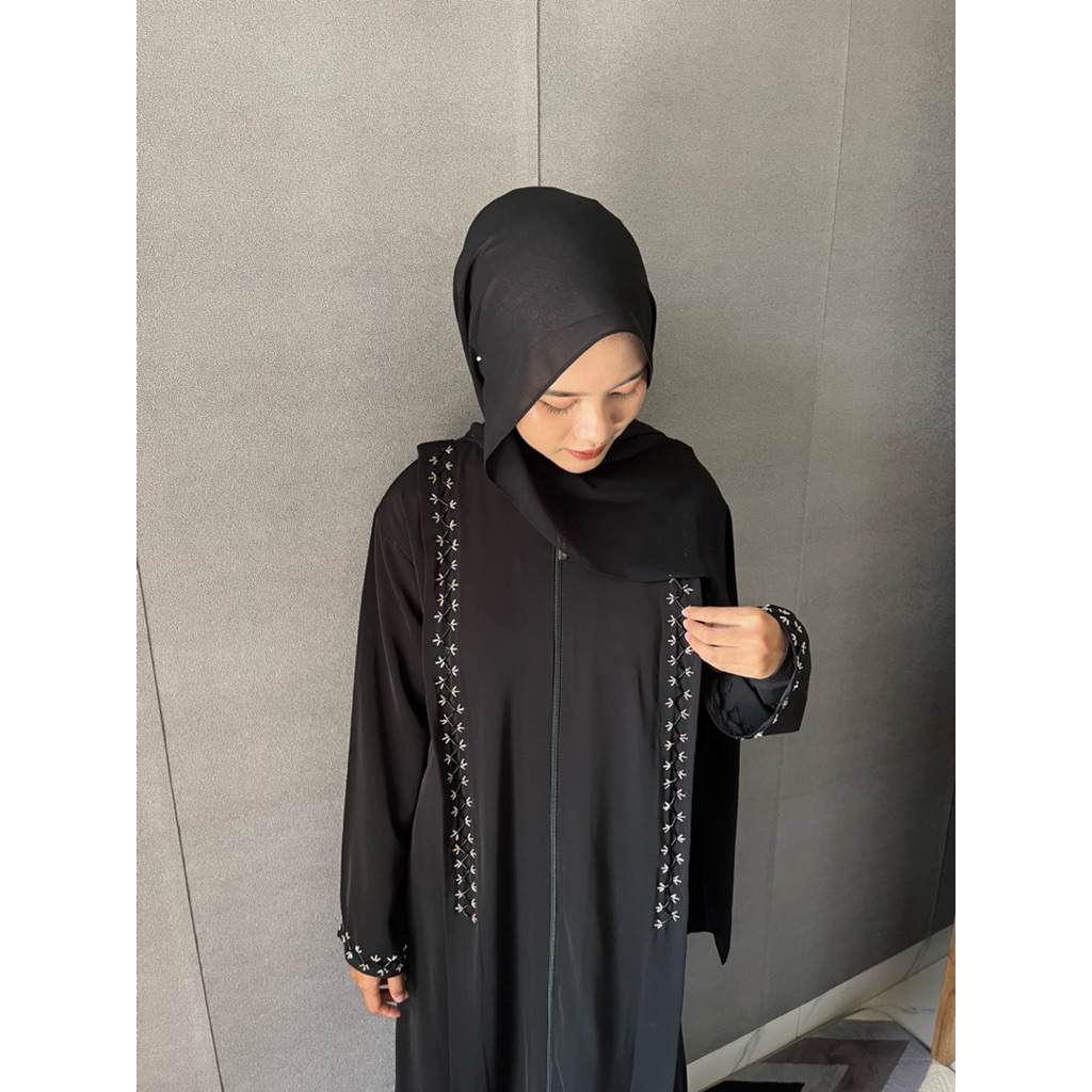Abaya hitam, abaya manik manik dubay, abaya premium, salwa abaya.