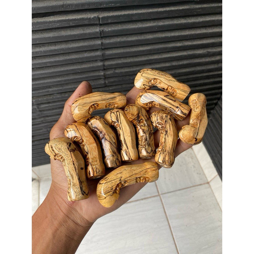 deder solo patrem kayu asem motif