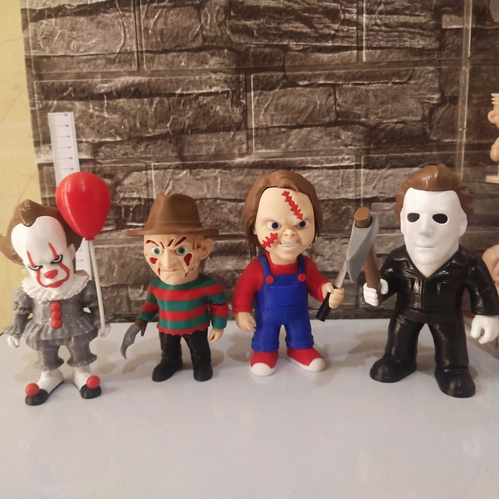 Mainan Figur Chucky, boneka plastik chuckyTinggi kurang lebih 10cm s/d 11cm