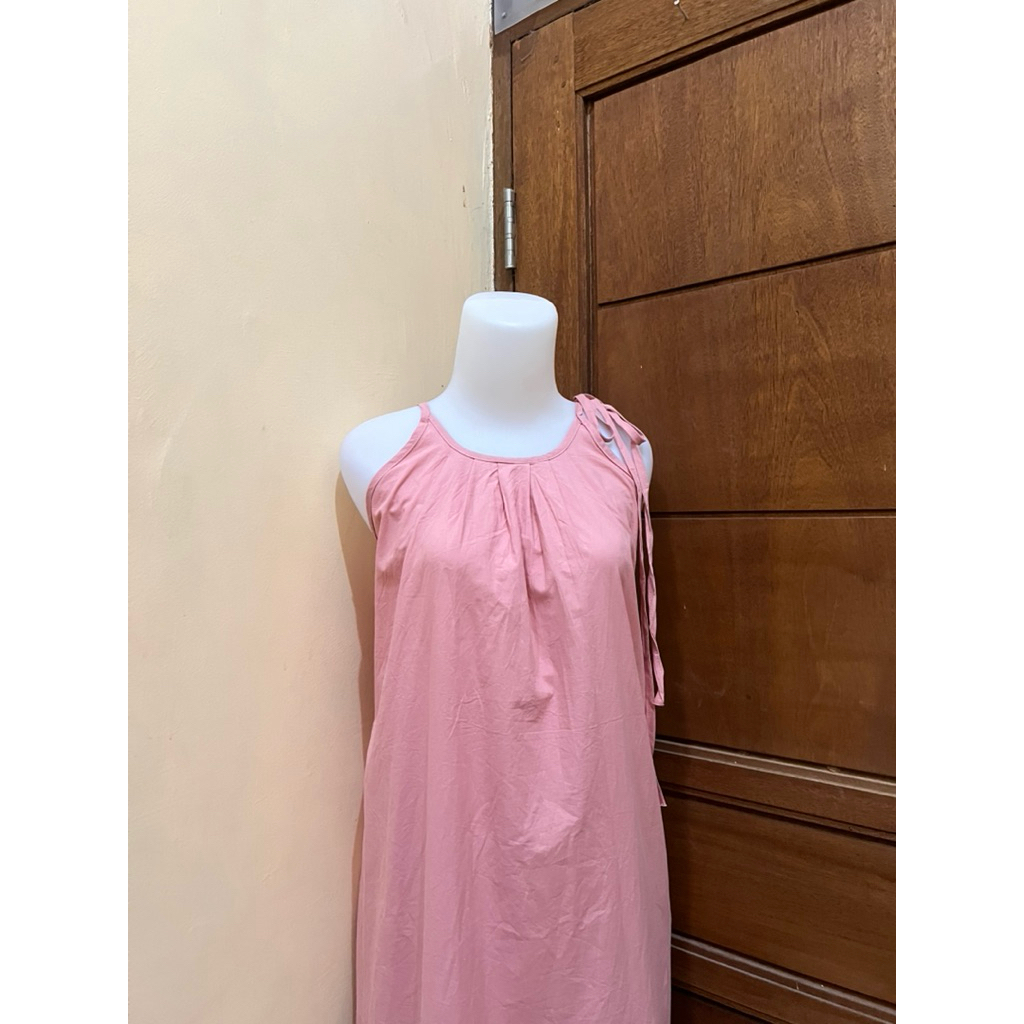 Dress pink ala ariel tatum/ dress pantai