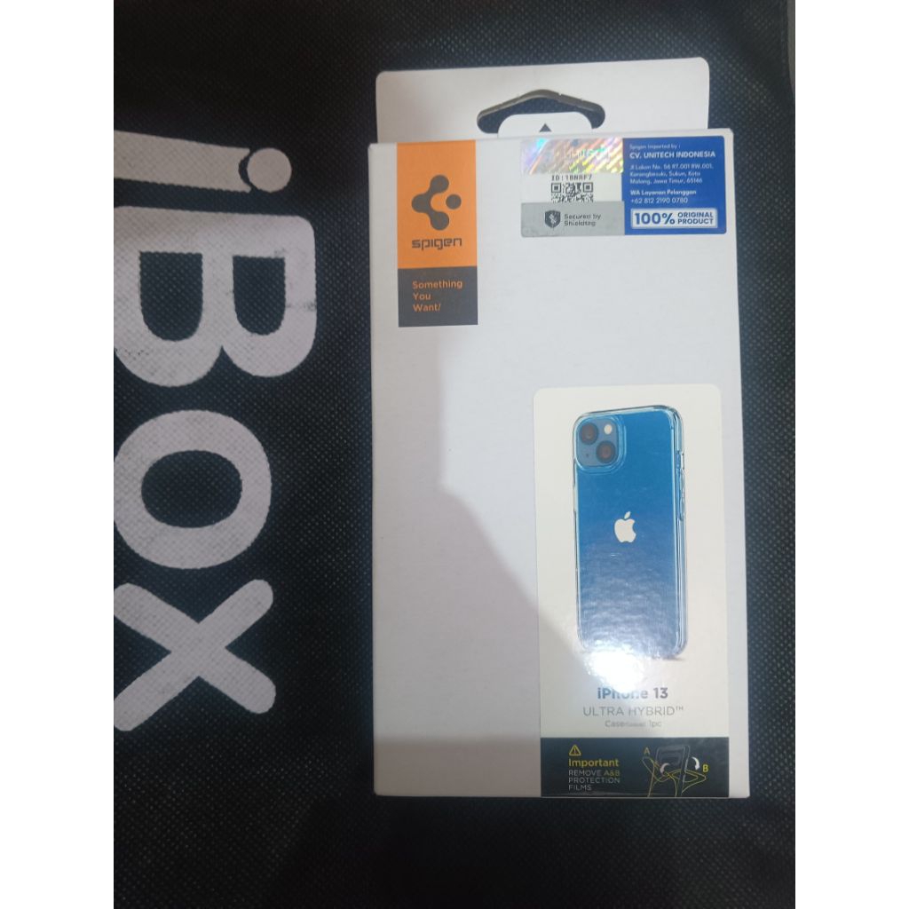 Casing Spigen Iphone 13