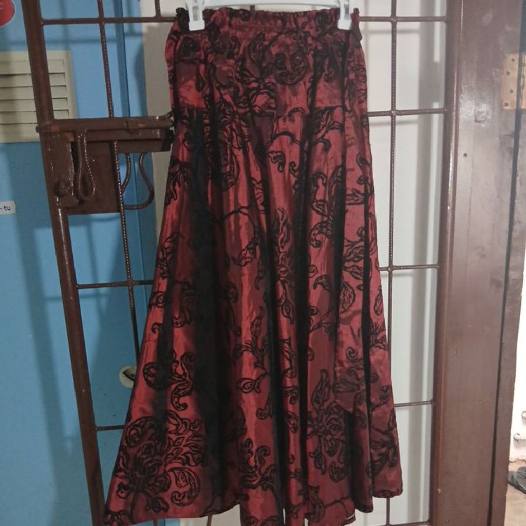 pl rok pesta emosi bludru