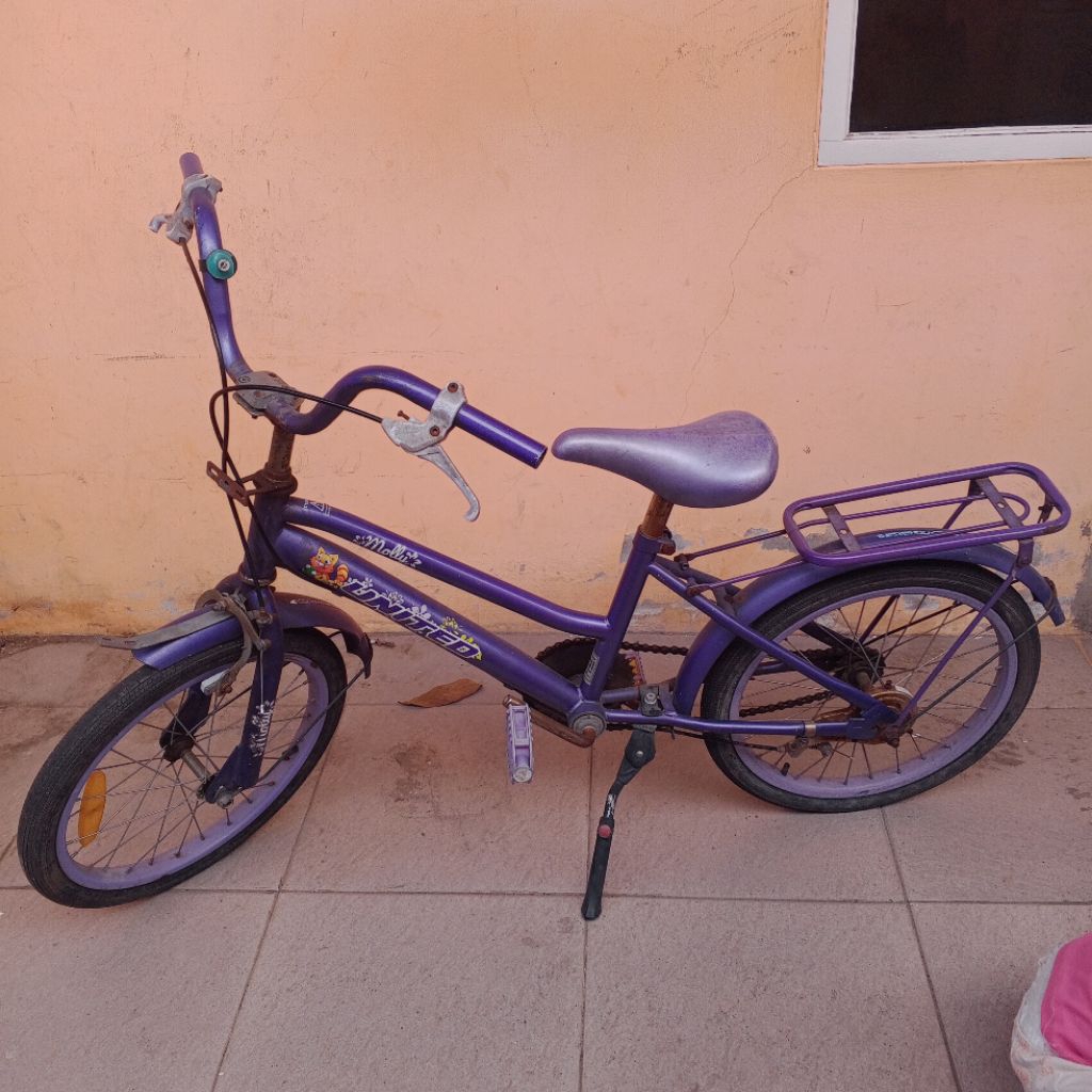 sepeda  anak perempuan 16 inc
