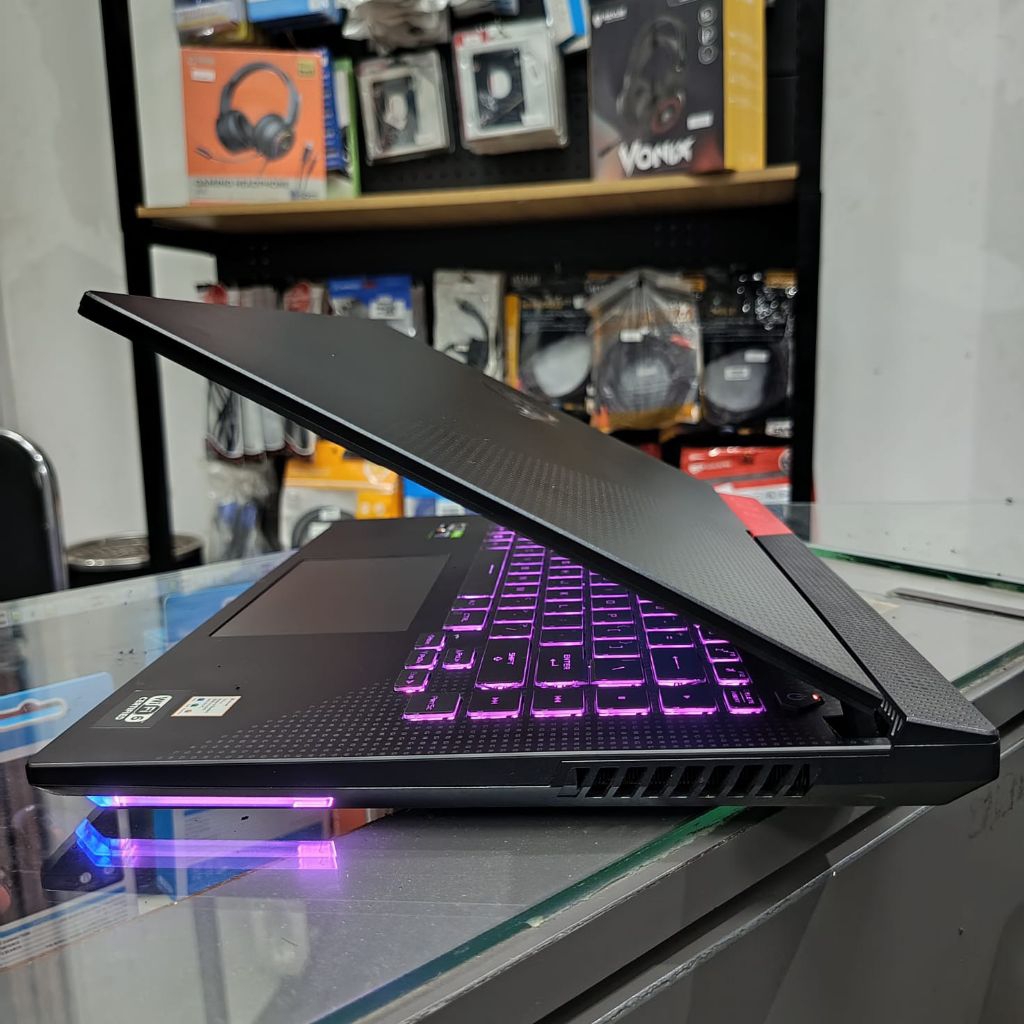 Laptop Second Gaming Asus Rog G513IM ryzen 7 4800H ram 16/512 Gb Nvidia rtx 3060 6 Gb