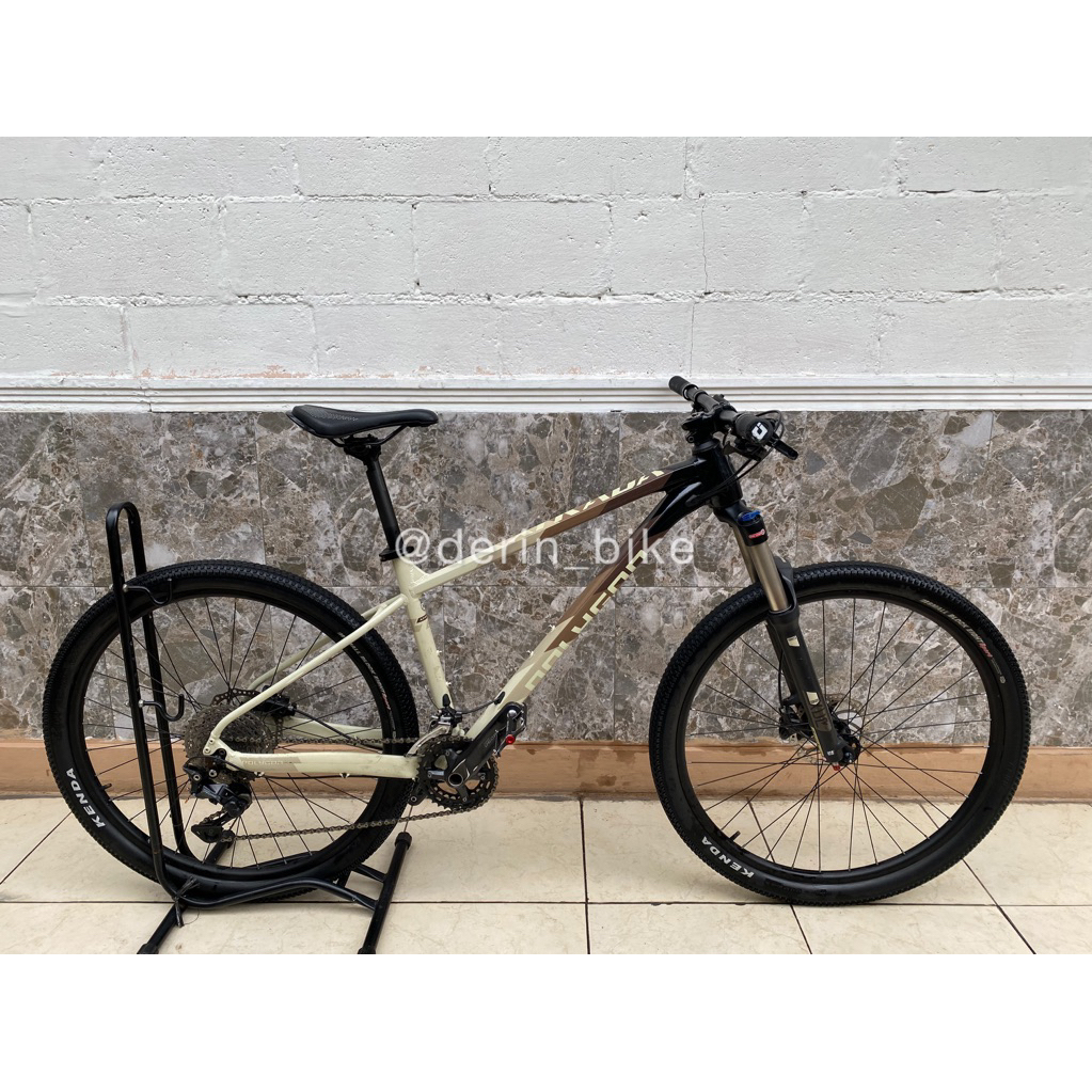 Polygon Xtrada 6 2021 (Bekas)