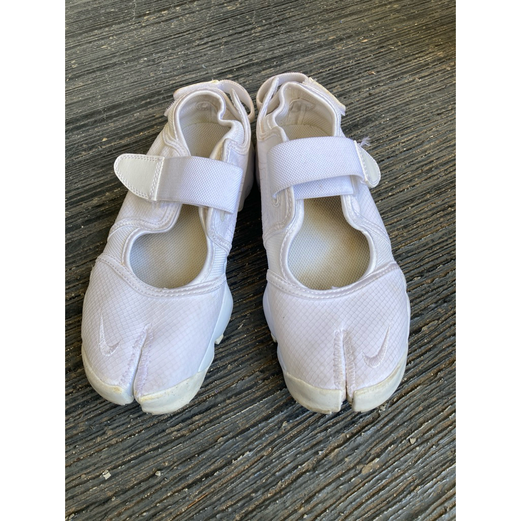 nik air rift putih - preloved
