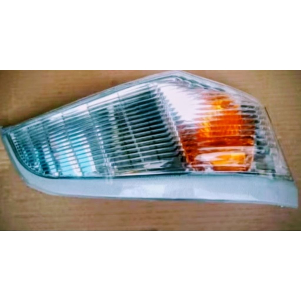 Lampu sein Mitsubishi canter depan 1set kanan kiri original