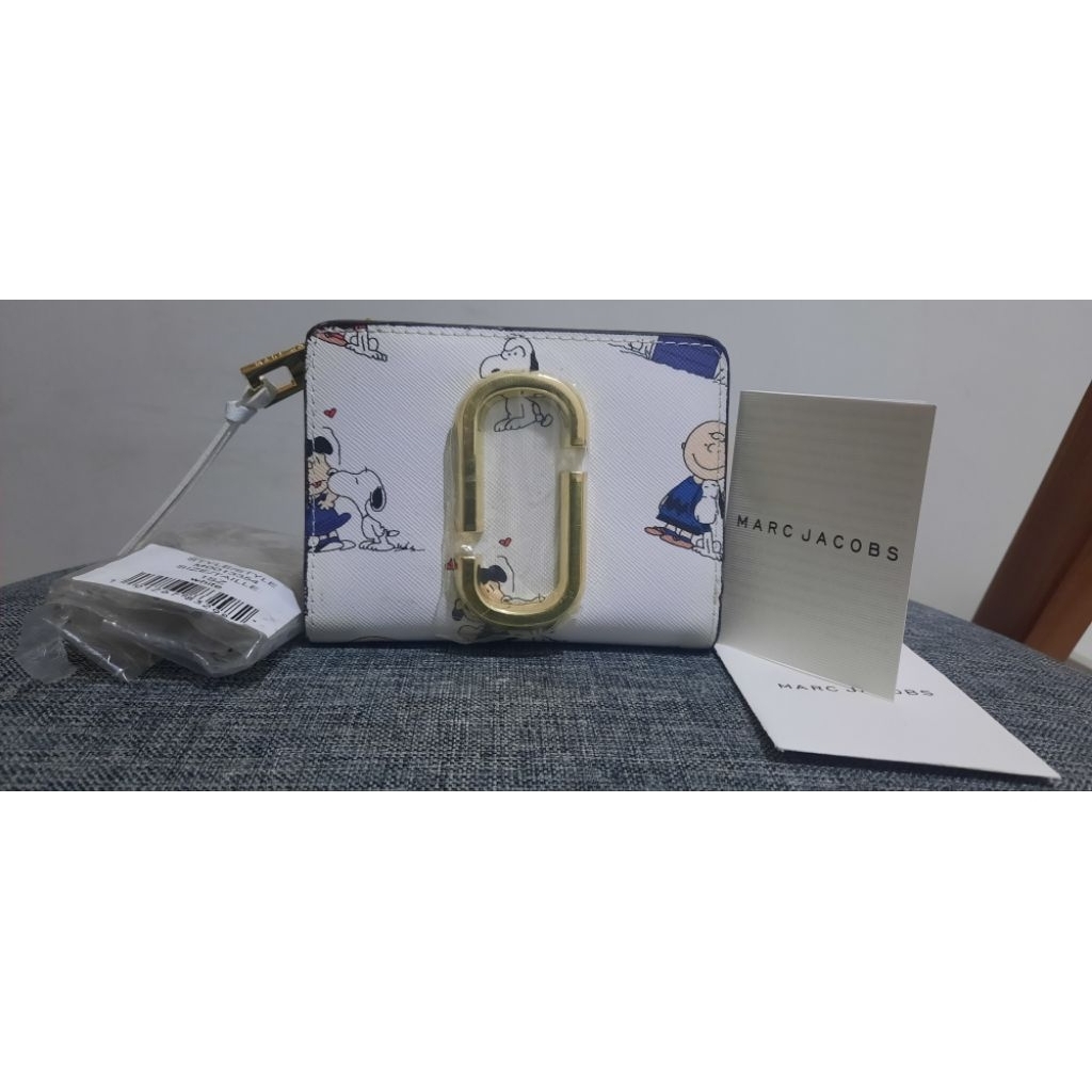MJ_Wallet Snapshot Peanuts White