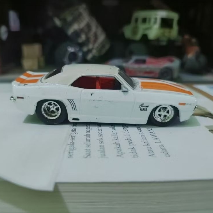Jada Toys 1969 Chevy Camaro diecast
