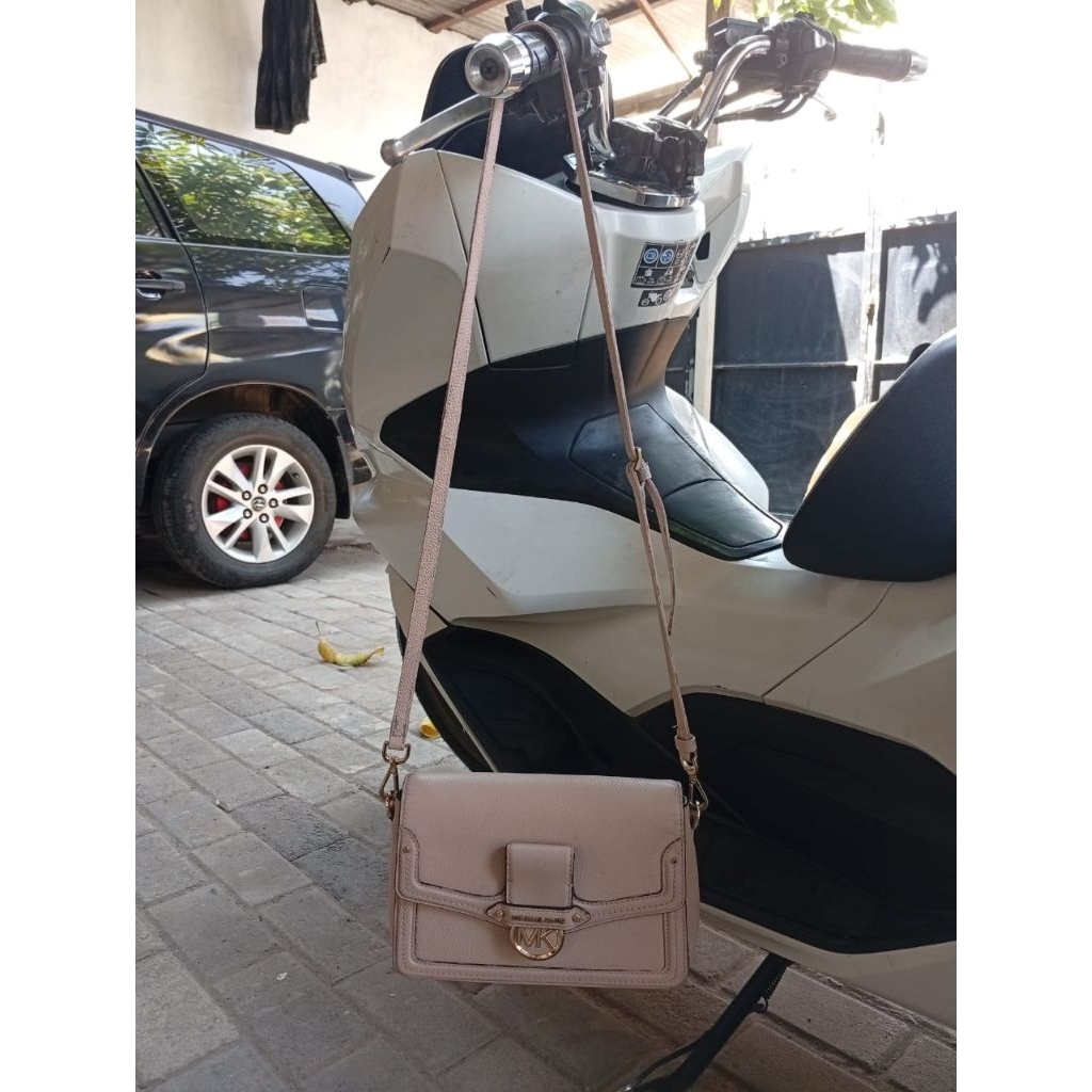 (SALE)Michael Kors lengkap tag hitam Made in Bangladesh