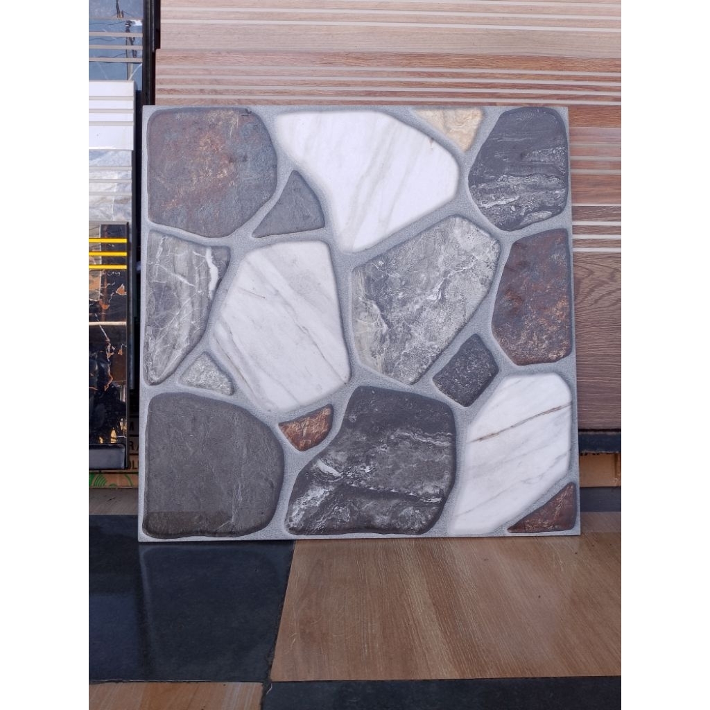 KERAMIK LANTAI KAMAR MANDI UK 50X50 MOTIF BATU ALAM