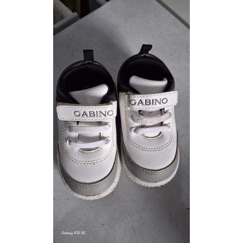 Gabino sepatu anak laki laki