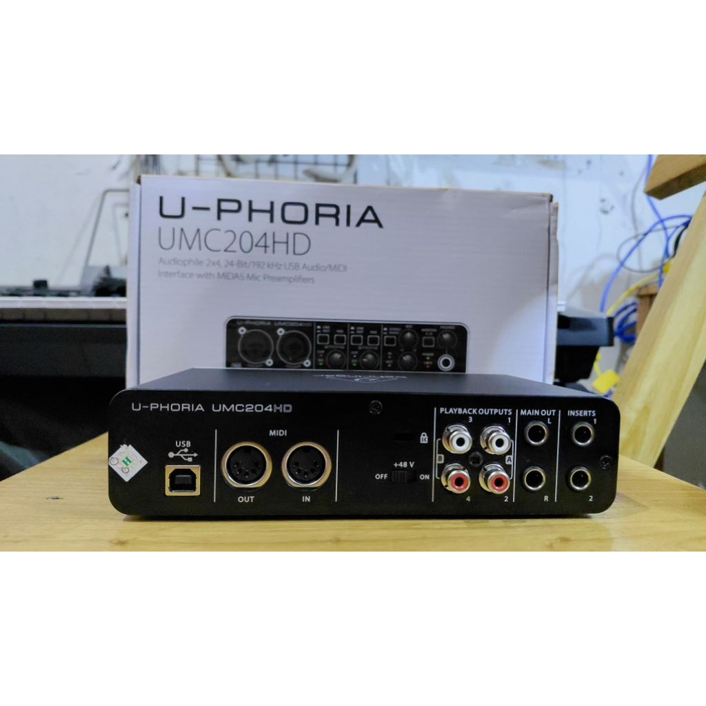 Dijual Behringer 204 hd soundcard/audiointerface bekas like new