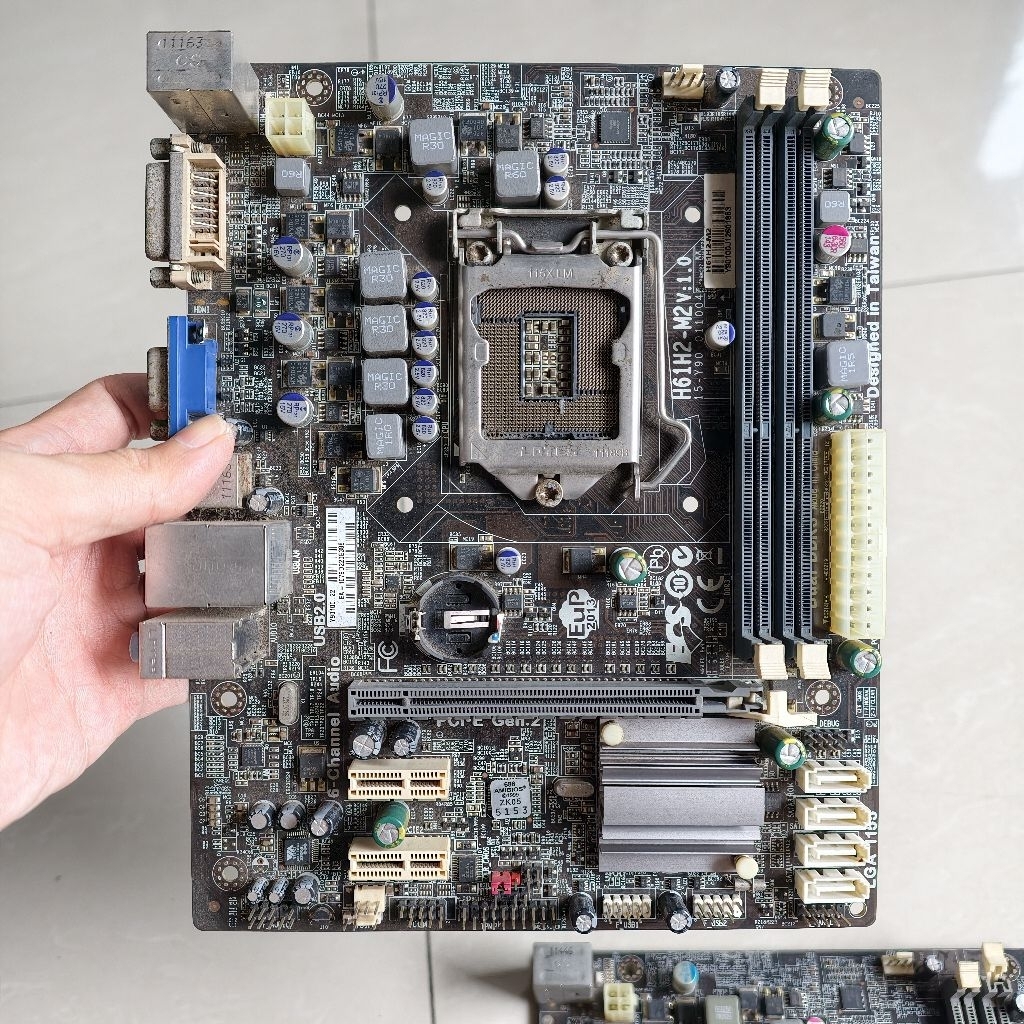 mainboard ecs h61h2-m2 (rusak)