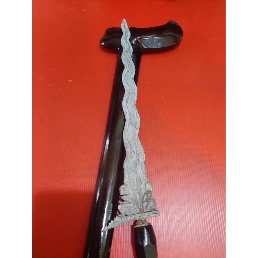 keris omyang jimbe luk sepuh
