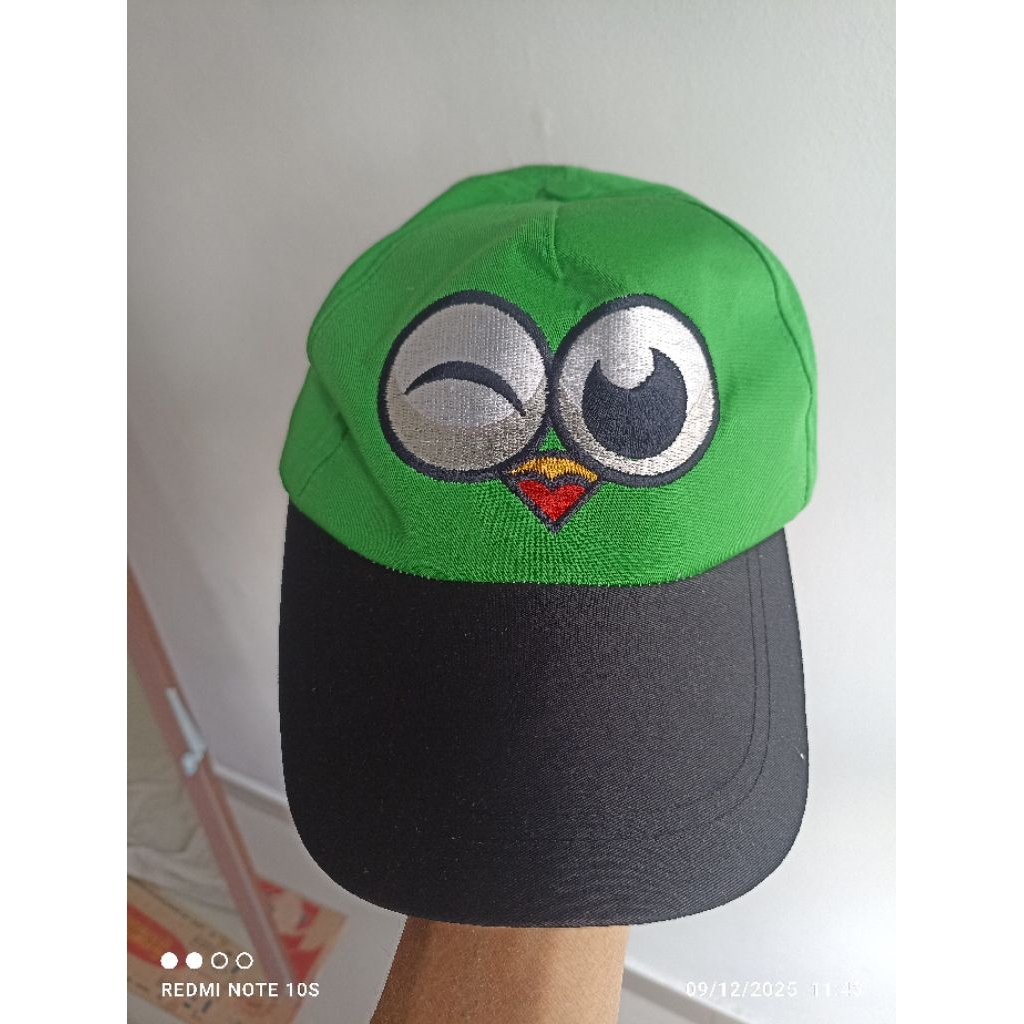 Topi merchandise Toko***ia hijau original