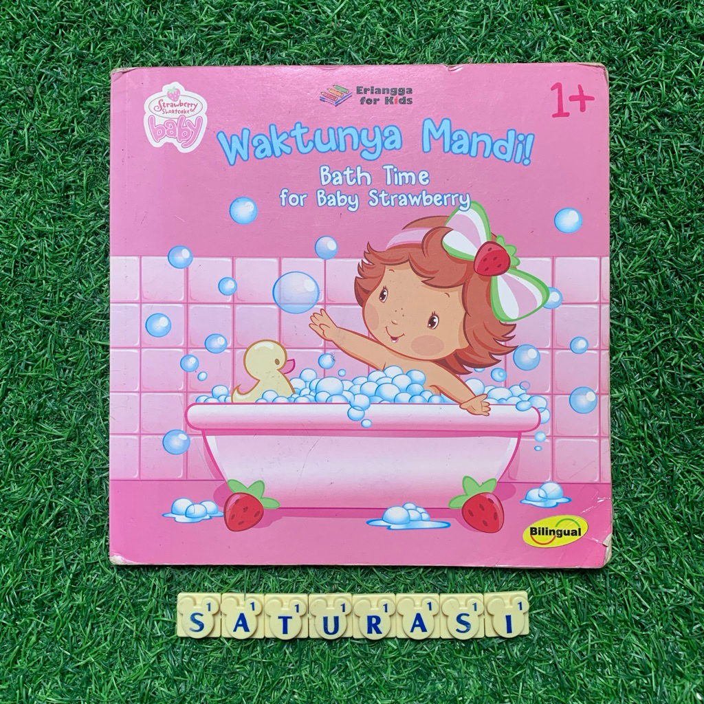 (Saturasi Preloved) Board Book Strawberry Shortcake Baby : Waktunya Mandi (Bilingual) - Buku Cerita 