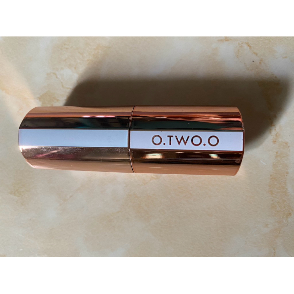 lipstik otwoo shade m13