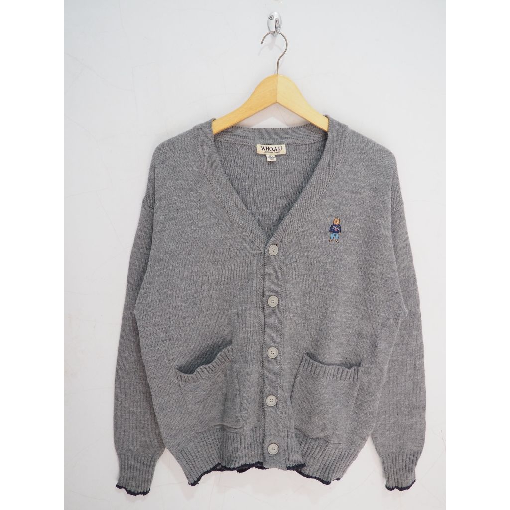 WHO AU LOGO BEAR KNIT CARDIGAN