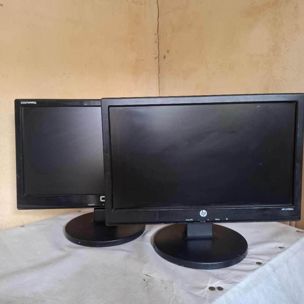 MONITOR LCD 16 INCH LENGKAP KABEL MURAH