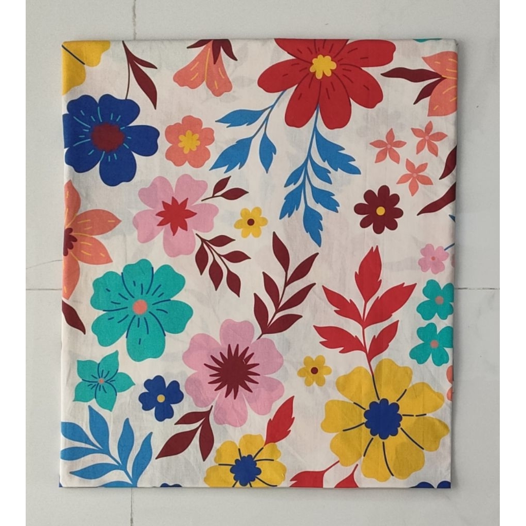 Kain Perca Katun Motif Bunga Besar 150Cm X 155Cm