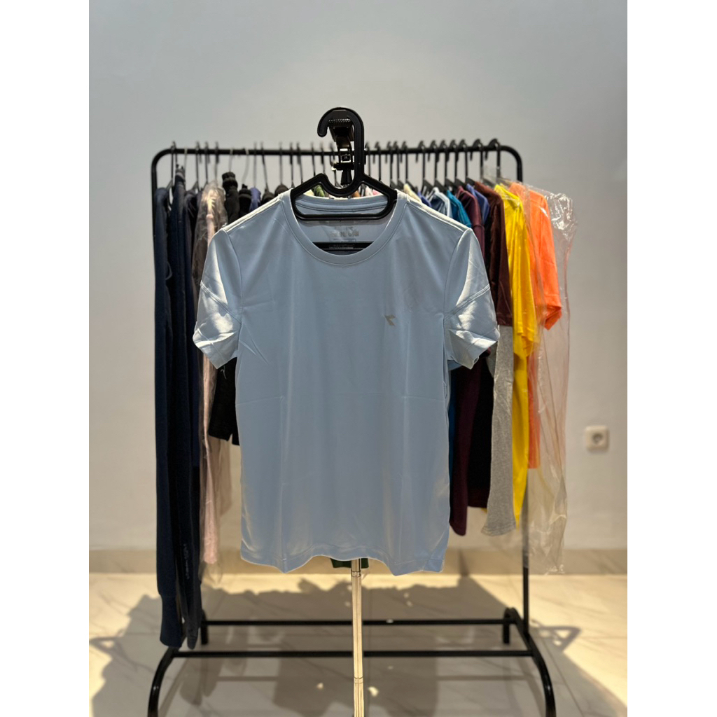 BAJU OLAHRAGA WANITA RUNNING POLYESTER DIADORA DIA MONICA TSHIRT RUNNING WOMEN DIAXT240704U BLUE ORI