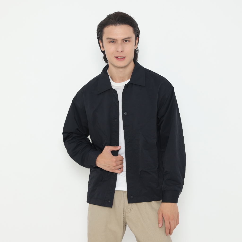 izzue jaket parasute key  - Hitam