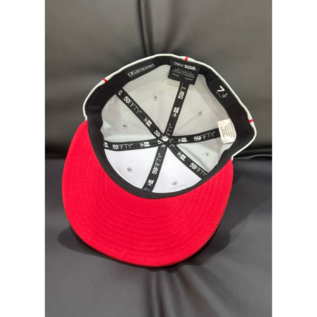 Piping script new era x supreme