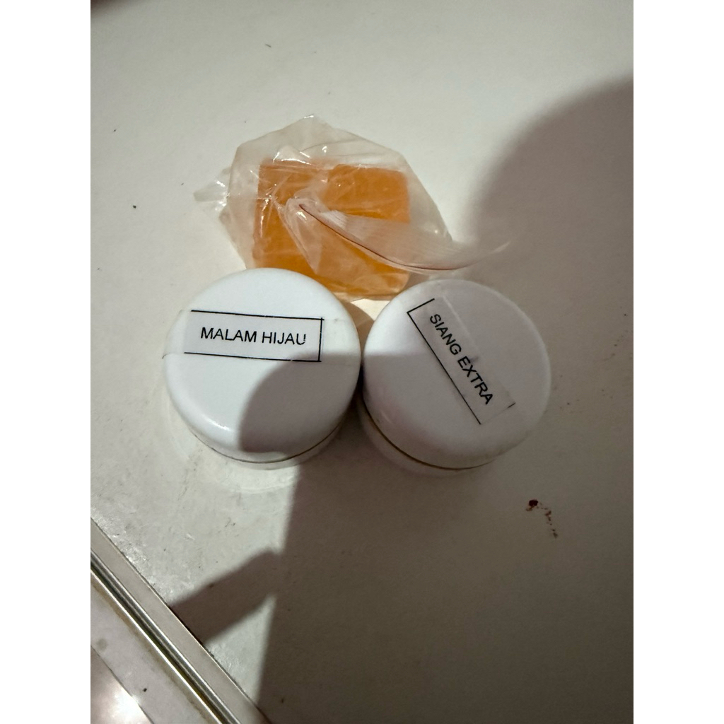 Paket krim wajah BPOM