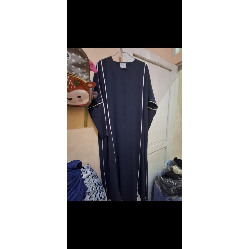 Gamis Abaya Sofni Line Carbon