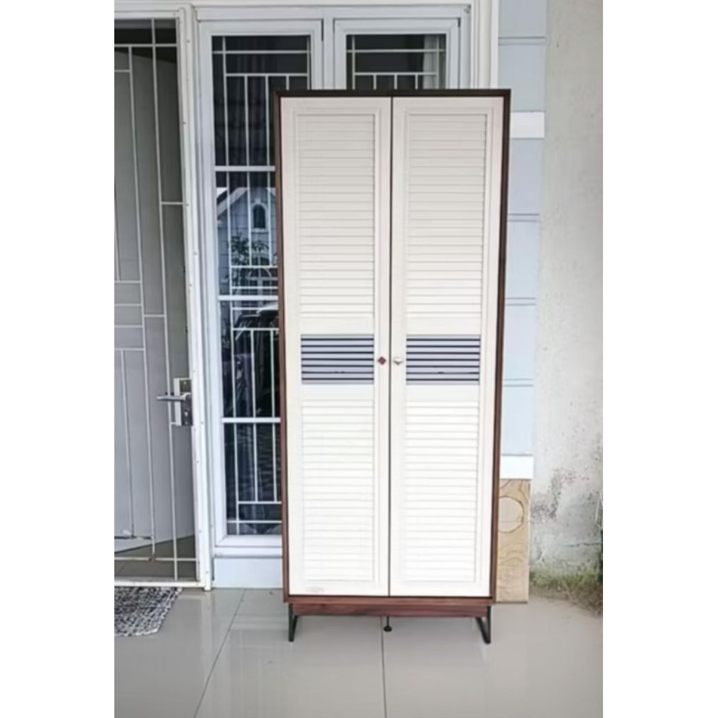 Lemari sepatu kapasitas 40 pasang sepatu rak sepatu jalusi kaki besi