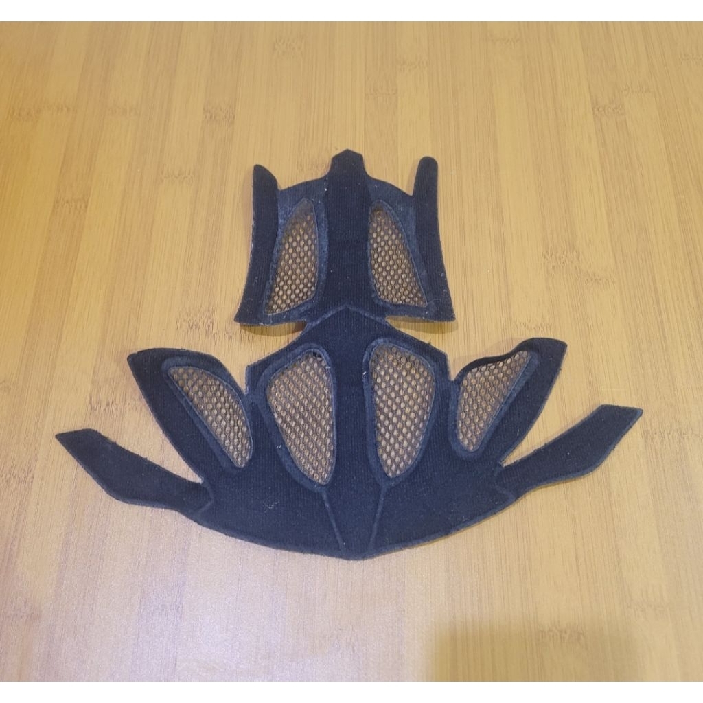 busa helm sepeda bolongan angin