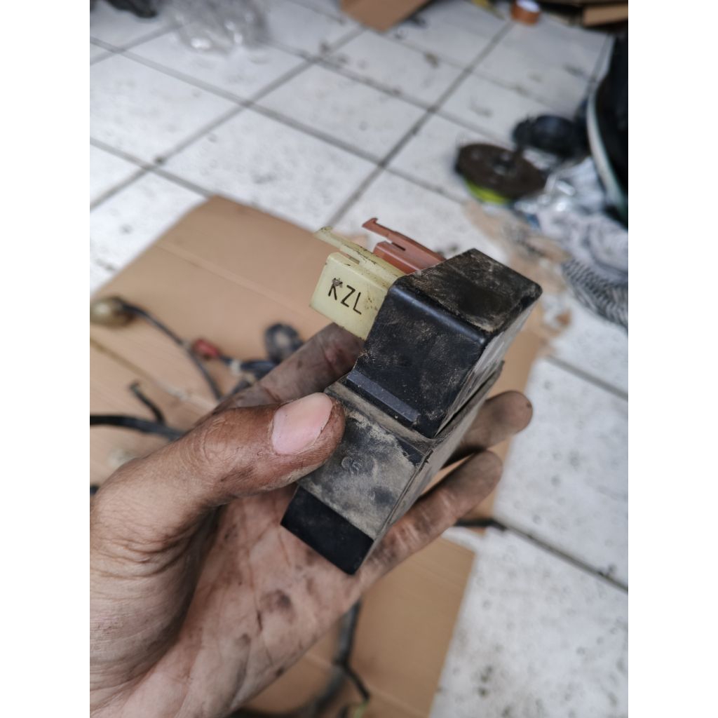 ECU CDI SPACY KARBU PNP BEAT KARBU KZL ORI SEKEN COPOTAN