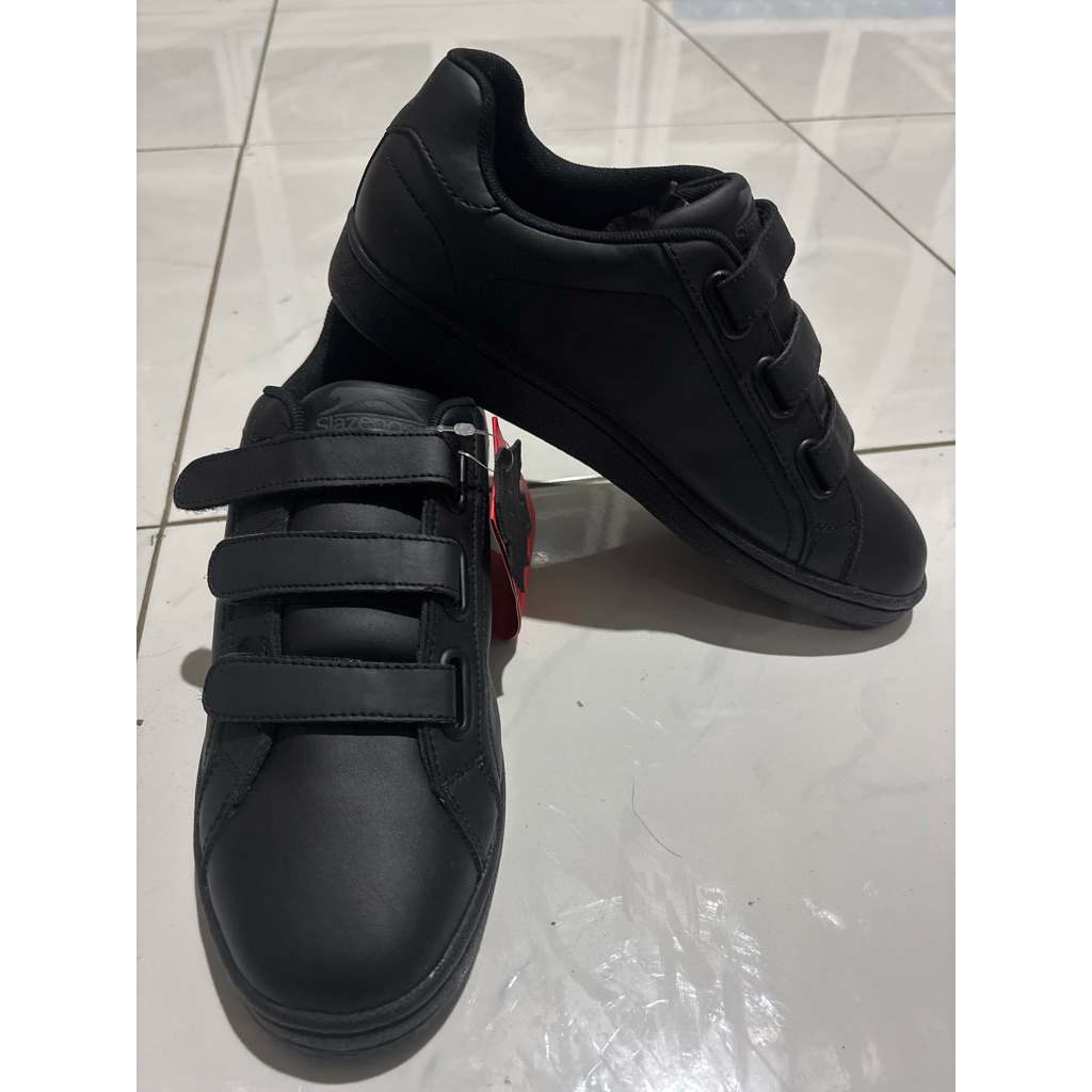 sepatu slazenger size 41/260
