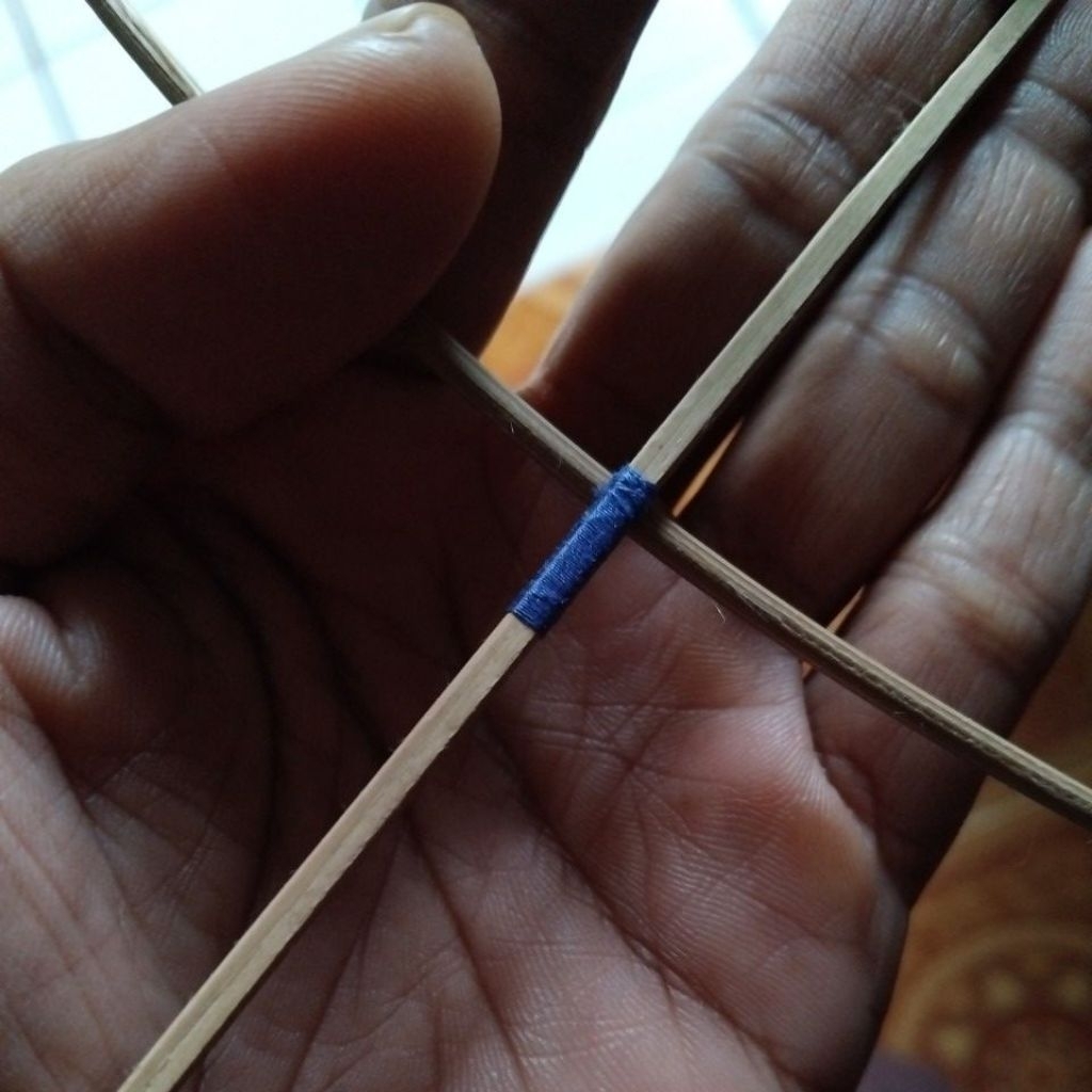 Arku Layangan Sukhoi Super Apus Lilit 1