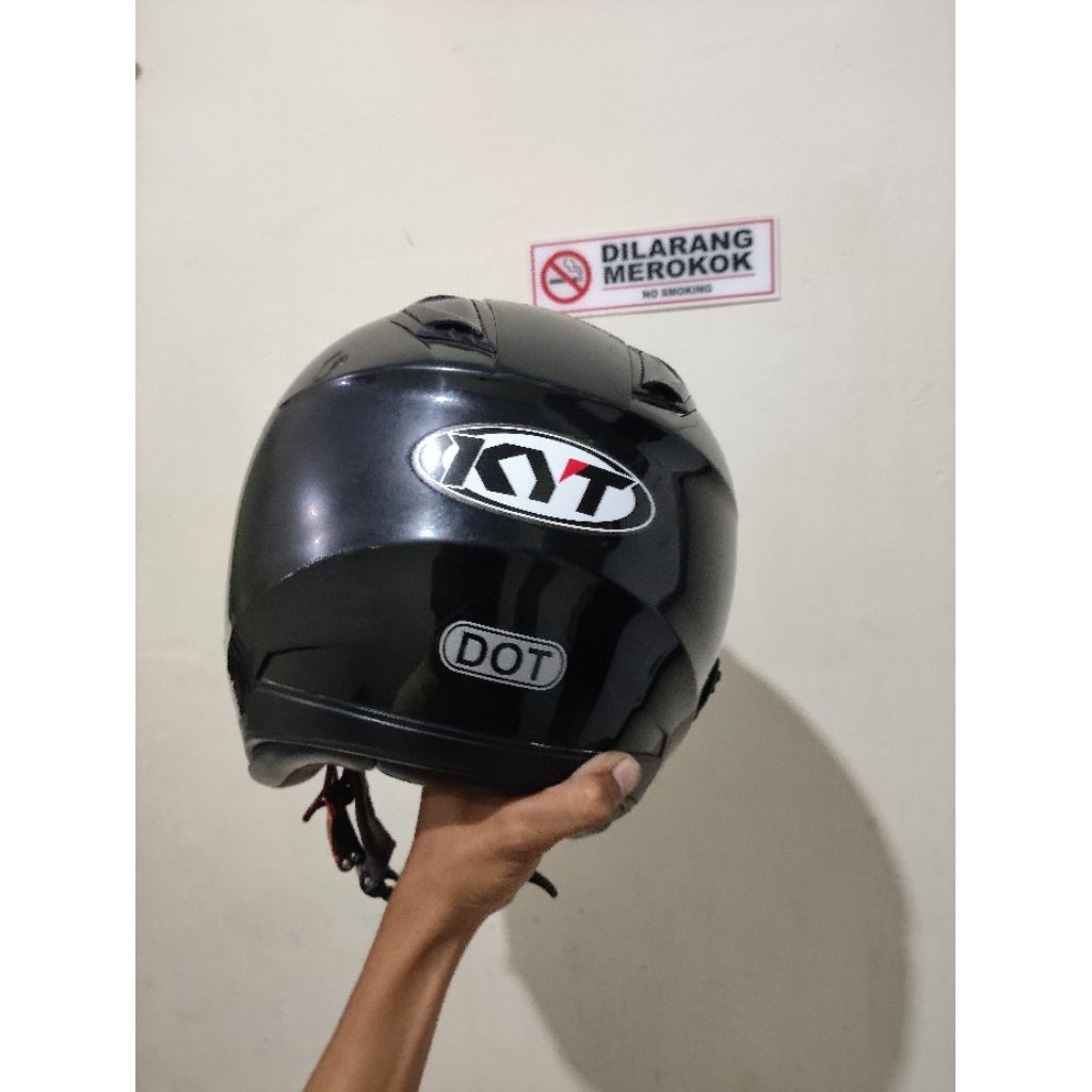 helm kyt kyoto bekas tidak mulus