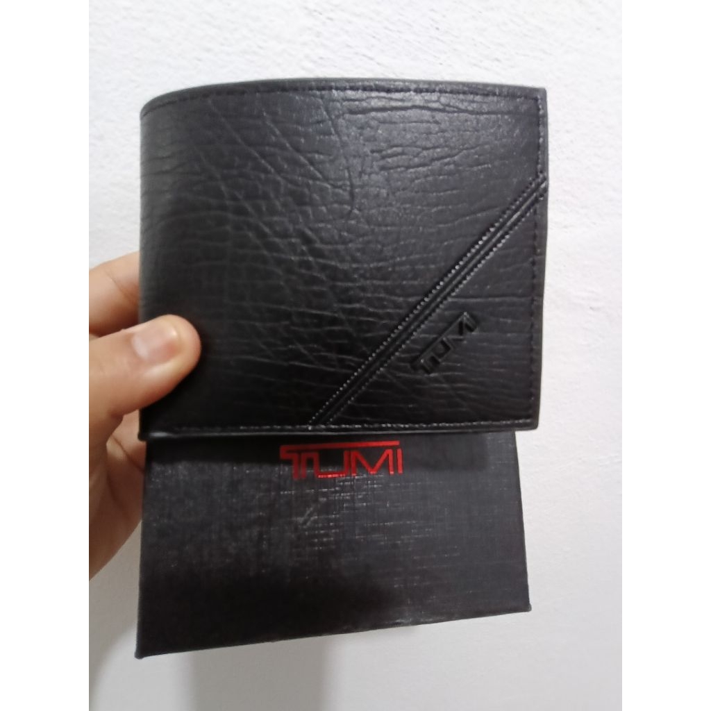 Preloved dompet Tumi pria |dompet kulit|dompet keren