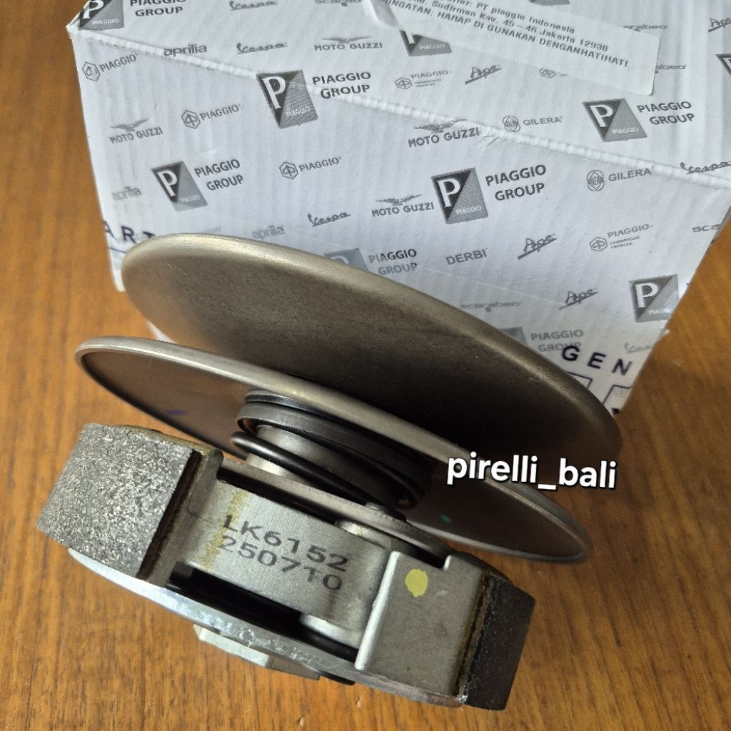 Driven Pulley Set Kopling IGET Sprint Primavera Ori Piaggio Vespa