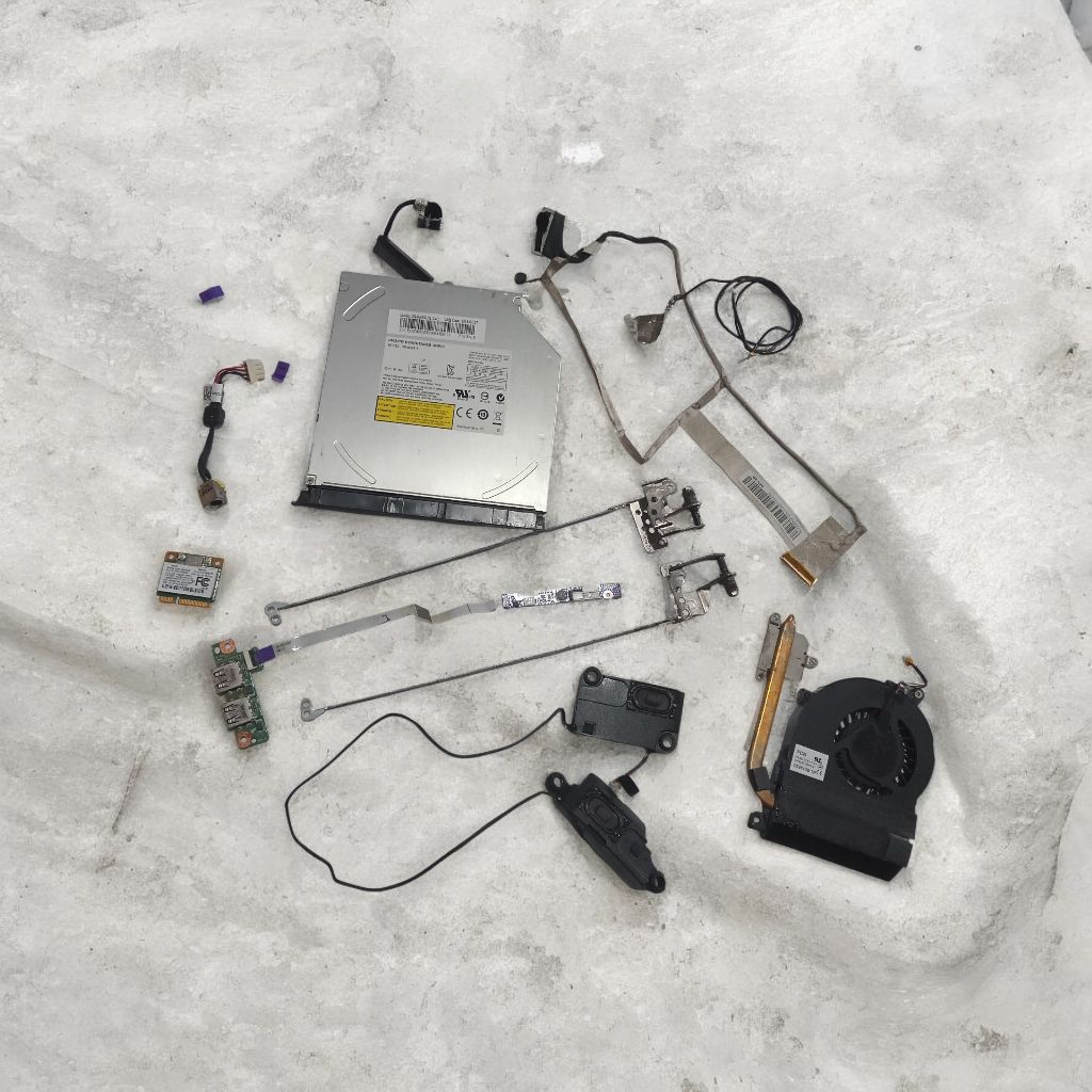 sparepart laptop Acer aspire es1 421 dvd fleksibel LCD engsel fleksibel wificard wifi zeck power web