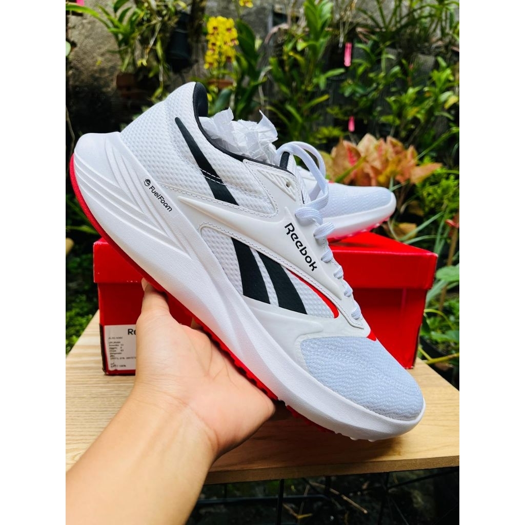 Sepatu Running  Reebok Energen Tech 2 Unisex Size 43 Original Sale Sport Station