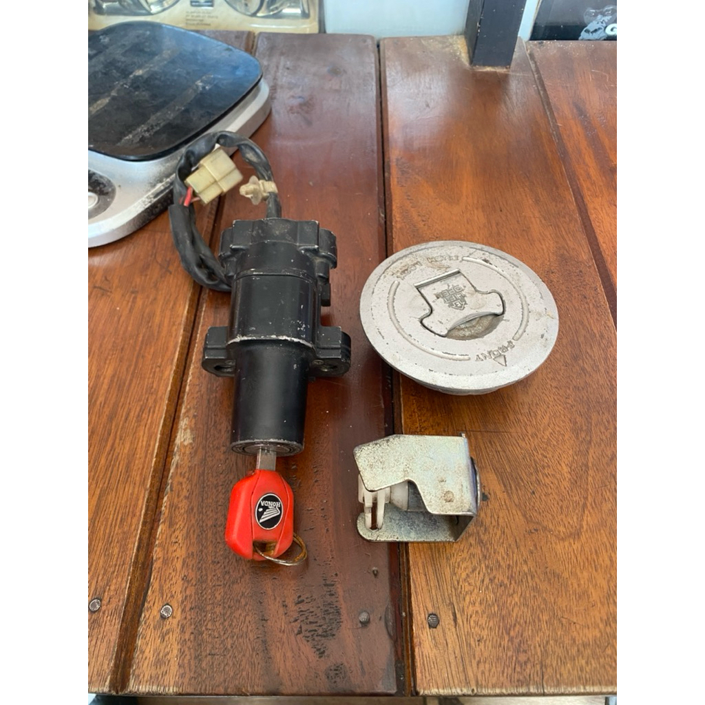 KUNCI KONTAK CBR250R SET KYJ