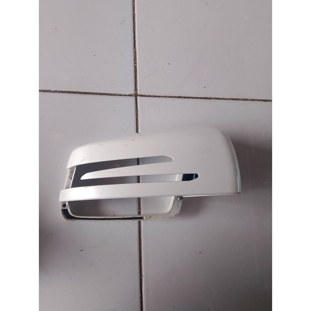 Cover sepion Mercedes Benz C200 W200 W204 E200(kanan)