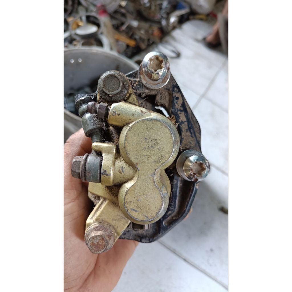 kaliper piston rem depan yamaha fizR Jupiterz vega scorpio rx king new original copotan